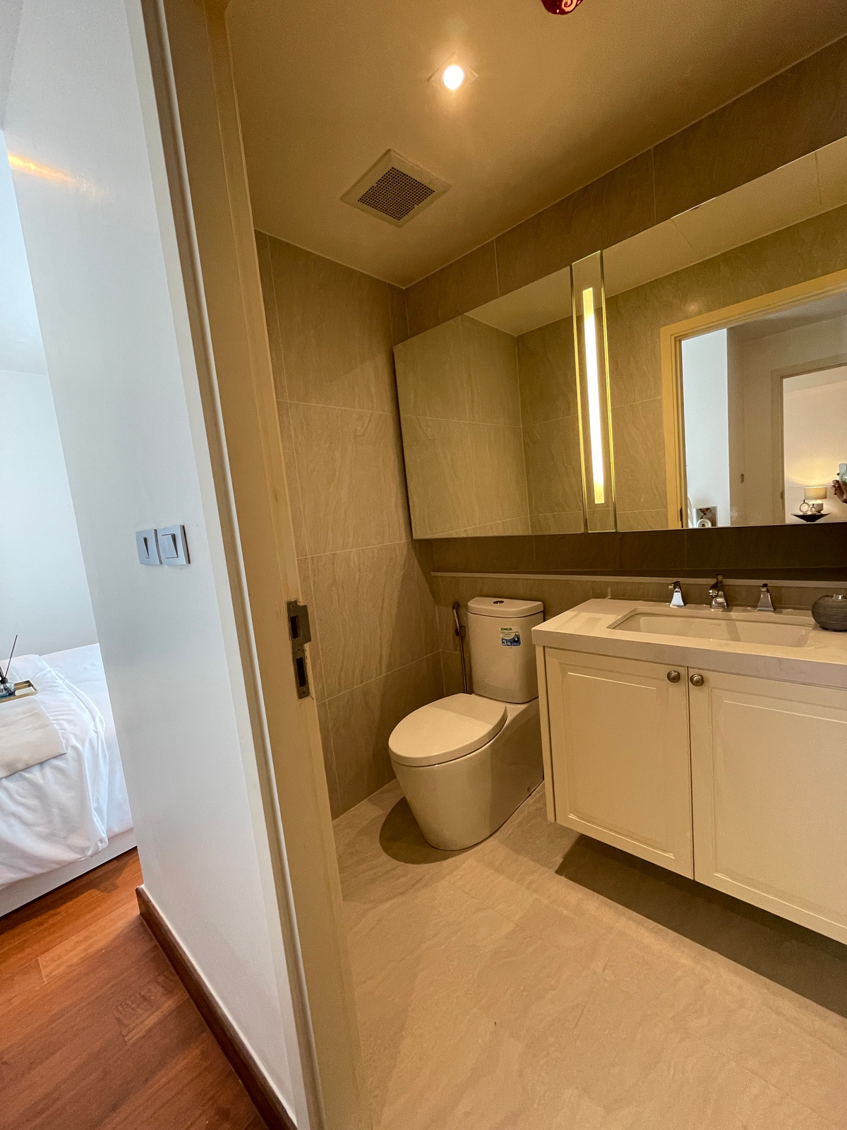 For SaleCondoSathorn, Narathiwat : [READY TO MOVE IN] Room dropped down! 2 bedrooms, fully furnished + electrical appliances, Altitude Symphony Charoenkrung | Only 400 m. to Shrewsbury, just carry your bags and move in! 2 Bed Unit, 11th floor, north direction, last room, best price, sold f