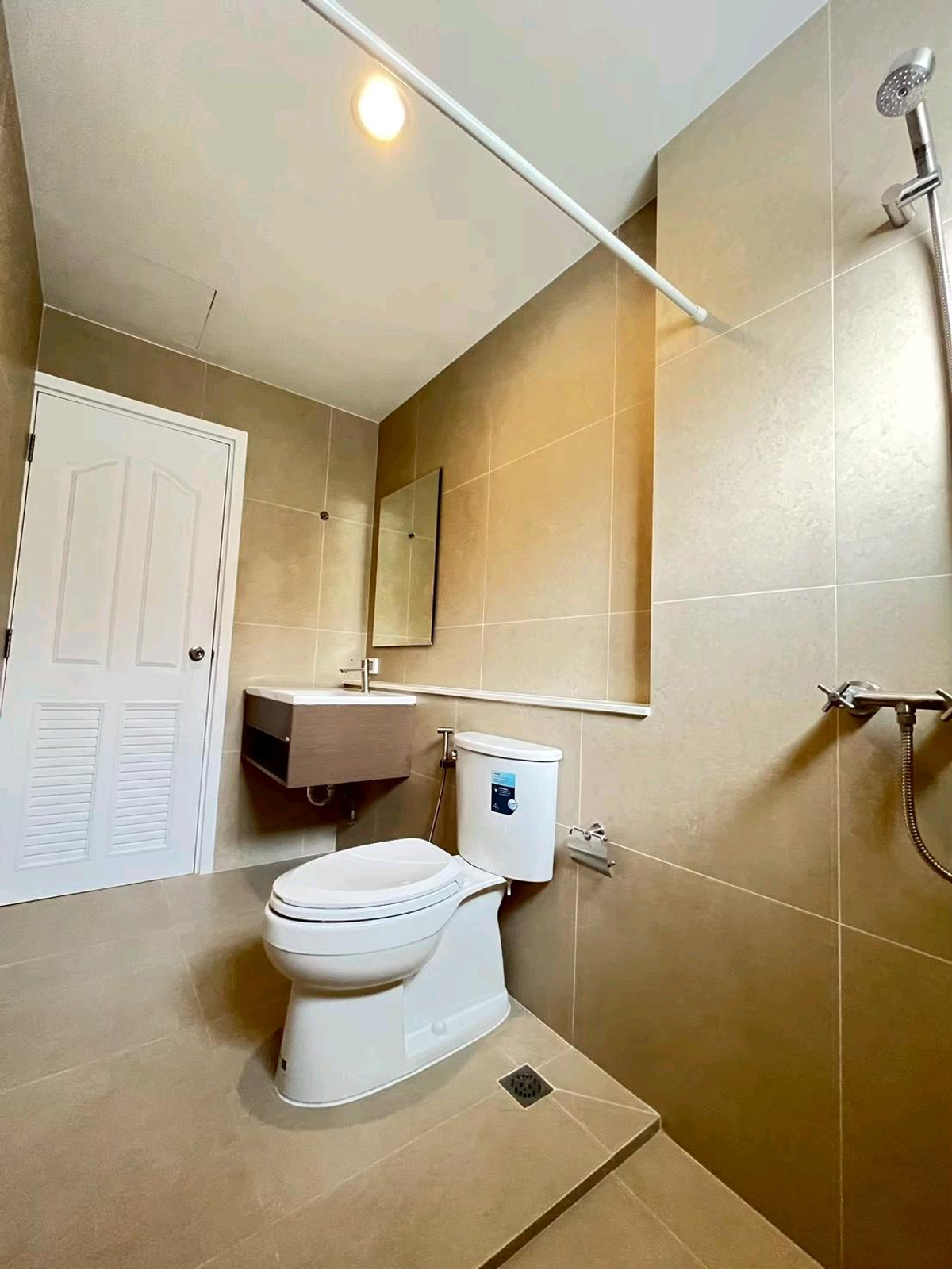 ให้เช่าพัฒนาการ ศรีนครินทร์ : บ้านเเฝดให้เช่า 60,000 บาท เดือน