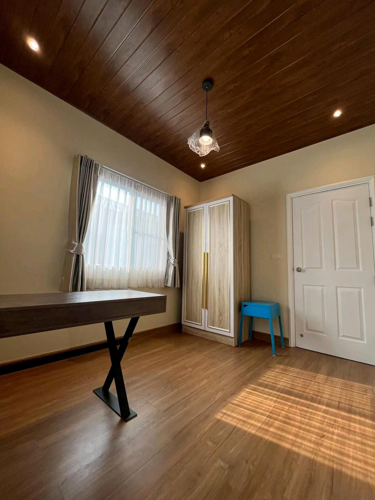 ให้เช่าพัฒนาการ ศรีนครินทร์ : บ้านเเฝดให้เช่า 60,000 บาท เดือน