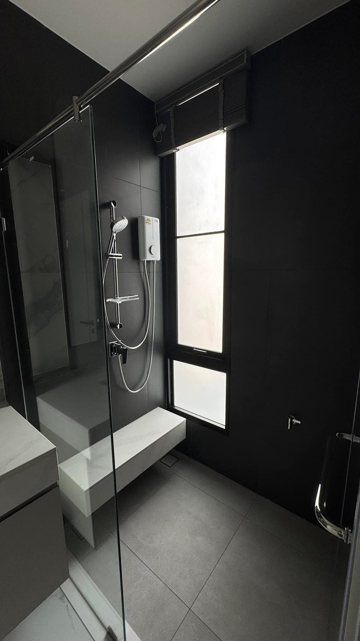 For RentHousePattanakan, Srinakarin : Malton Gates Krungthep Kreetha / 5 Bedrooms (FOR RENT) BZD165