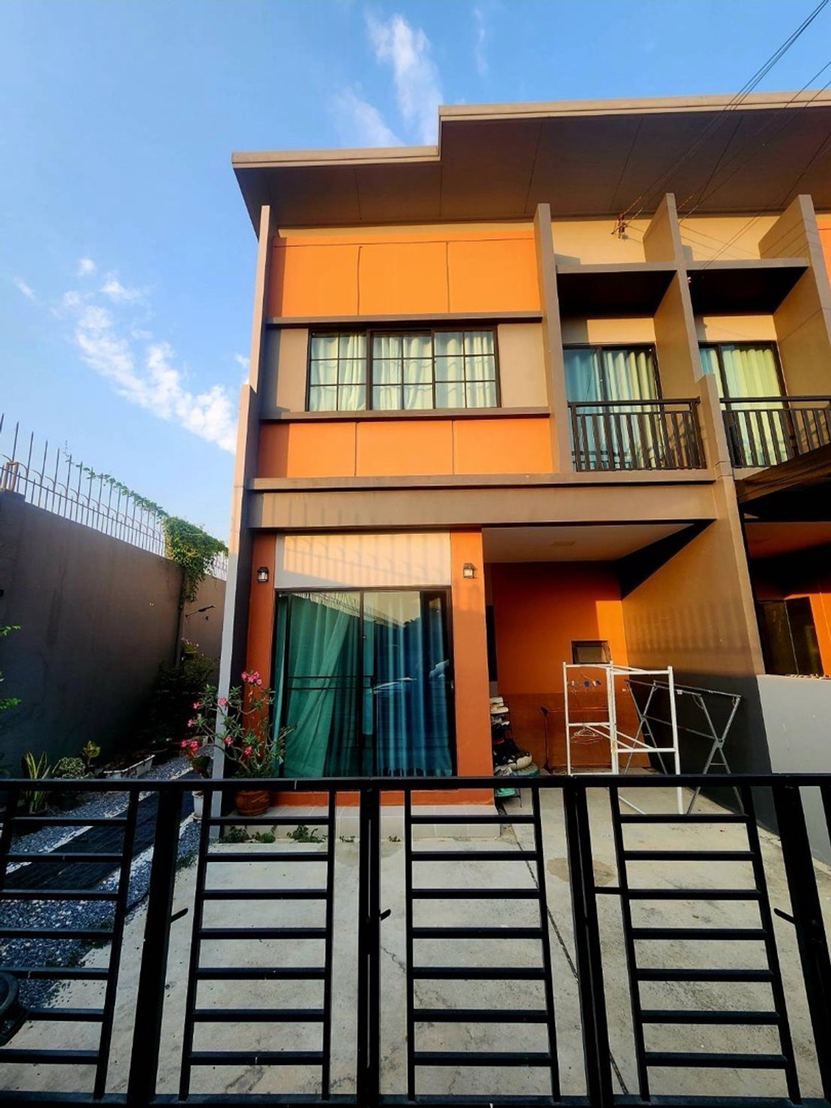 ขายทาวน์โฮมปทุมธานี รังสิต ธรรมศาสตร์ : 📌ขายบ้านสวย ราคาพิเศษสุดๆ