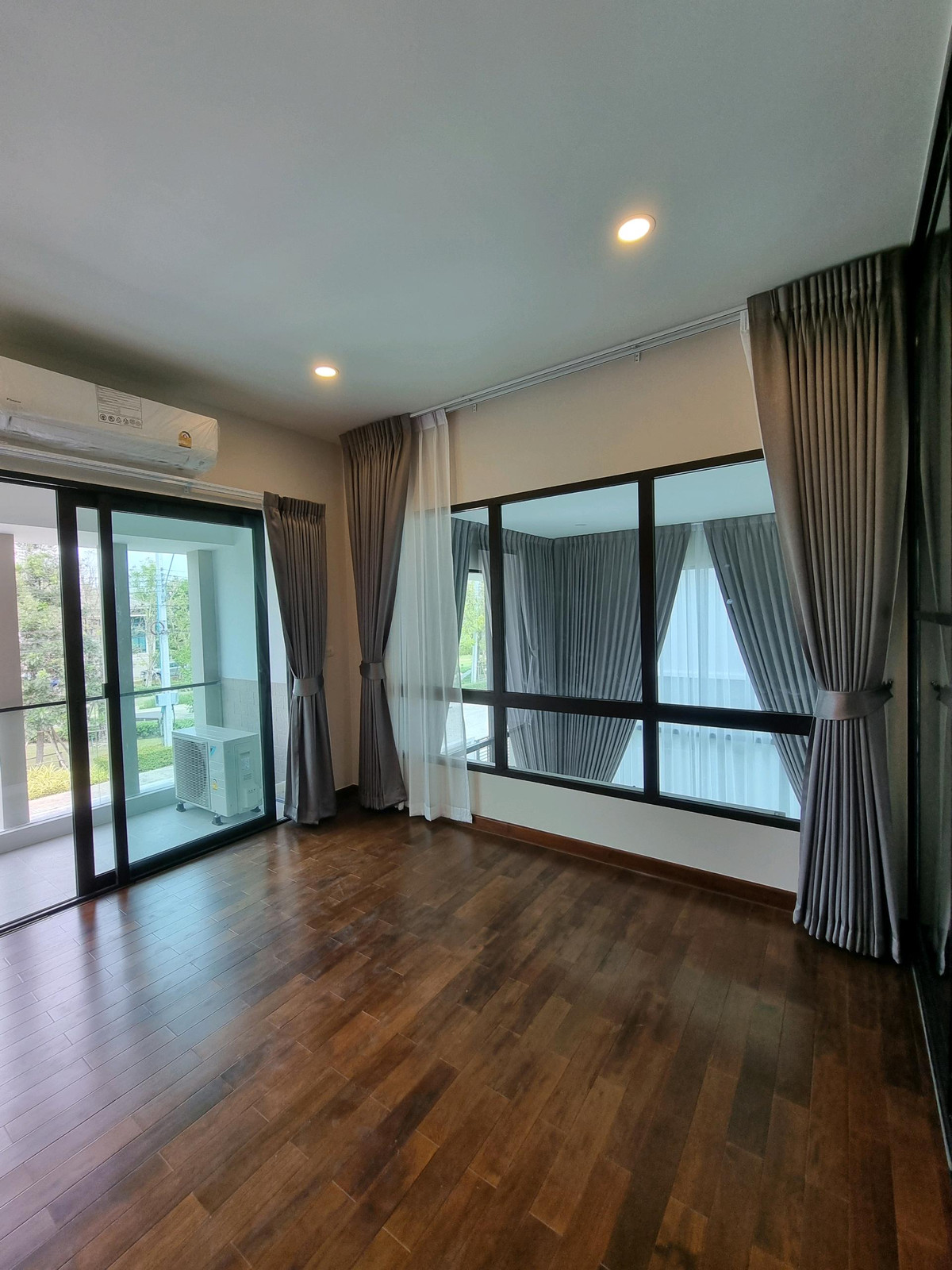 ขายบ้านปิ่นเกล้า จรัญสนิทวงศ์ : ขายบ้านเดี่ยวโครงการเดอะซิตี้ปิ่นเกล้าบรม ซ.บรมราชชนนี60 ขนาดที่ดิน105ตารางวา