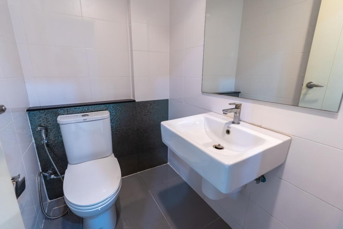 For RentTownhomePattanakan, Srinakarin : Single house for rent Baan Klang Muang The Edition Rama 9 - Krungthep Kreetha, near Big C, Kheha Romklao, only 7 minutes.