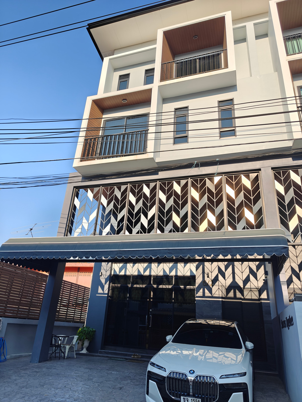 For RentHome OfficeChokchai 4, Ladprao 71, Ladprao 48, : New Luxury Home Office in the heart of Lat Phrao for rent.