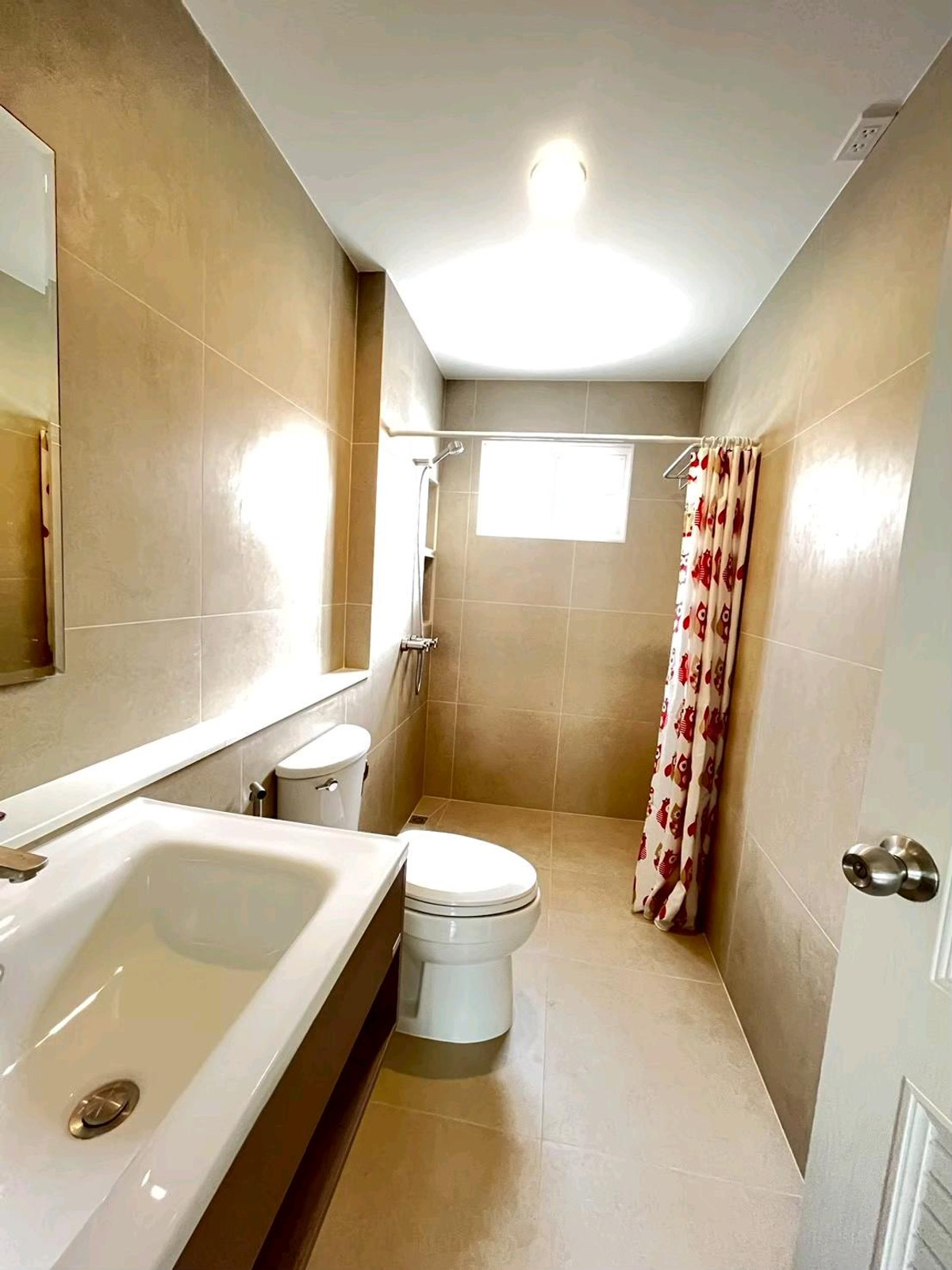 ให้เช่าพัฒนาการ ศรีนครินทร์ : บ้านเเฝดให้เช่า 60,000 บาท เดือน