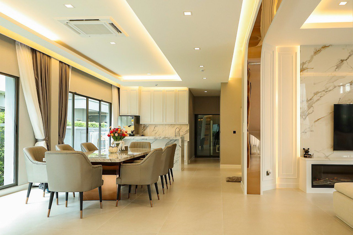 For RentHouseLadkrabang, Suwannaphum Airport : Grand Bangkok Boulevard Krungthepkreetha / 5 Bedrooms (FOR RENT) BZD166