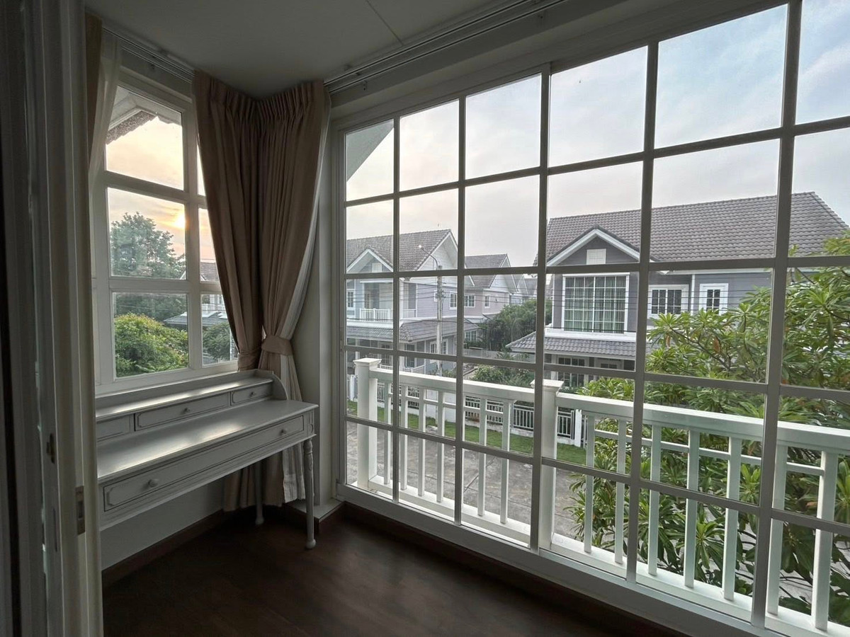 For RentHouseNawamin, Ramindra : For rent, 60 sq m, 3 bedrooms, 3 bathrooms, 2-story detached house, Burasiri, Panya Indra.