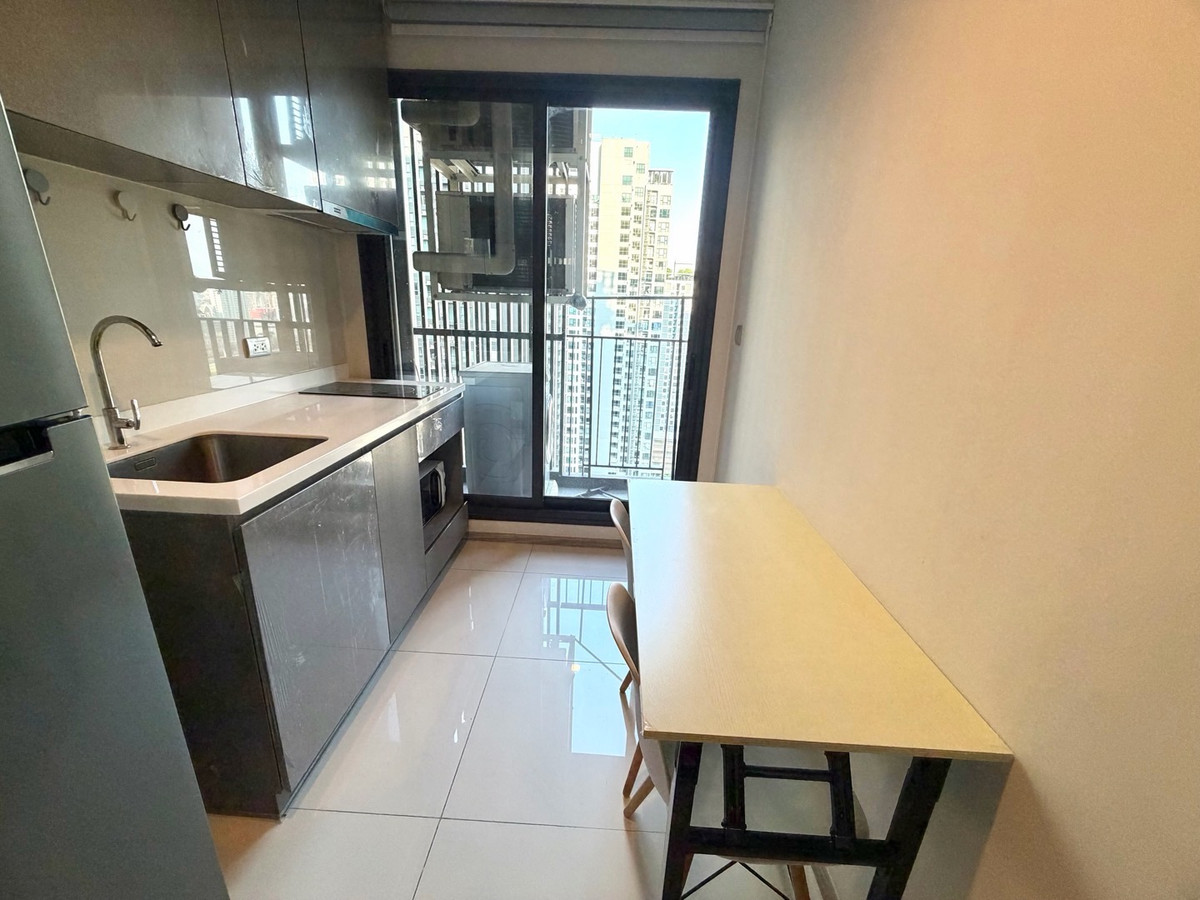 For RentCondoRama9, Petchburi, RCA : For rent ⭐️Life Asoke Hype⭐️ 1 bedroom 33 sq m, ready to move in.