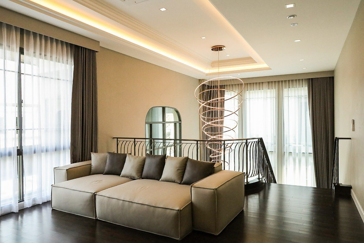 For SaleHouseLadkrabang, Suwannaphum Airport : Grand Bangkok Boulevard Krungthepkreetha / 5 Bedrooms (FOR SALE) BZD166