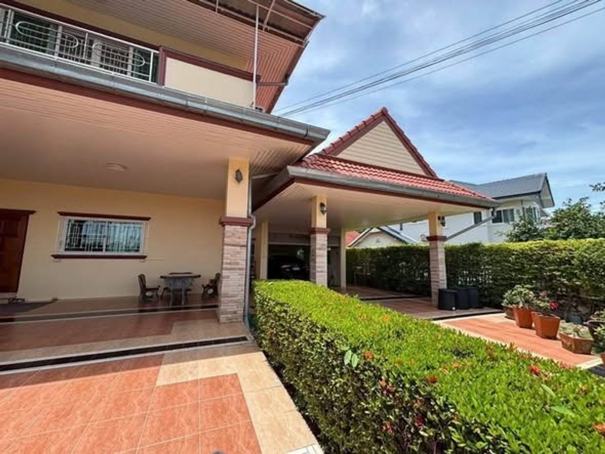 For SaleHousePattaya, Bangsaen, Chonburi :  Thai Garden Hill Village, Pattaya