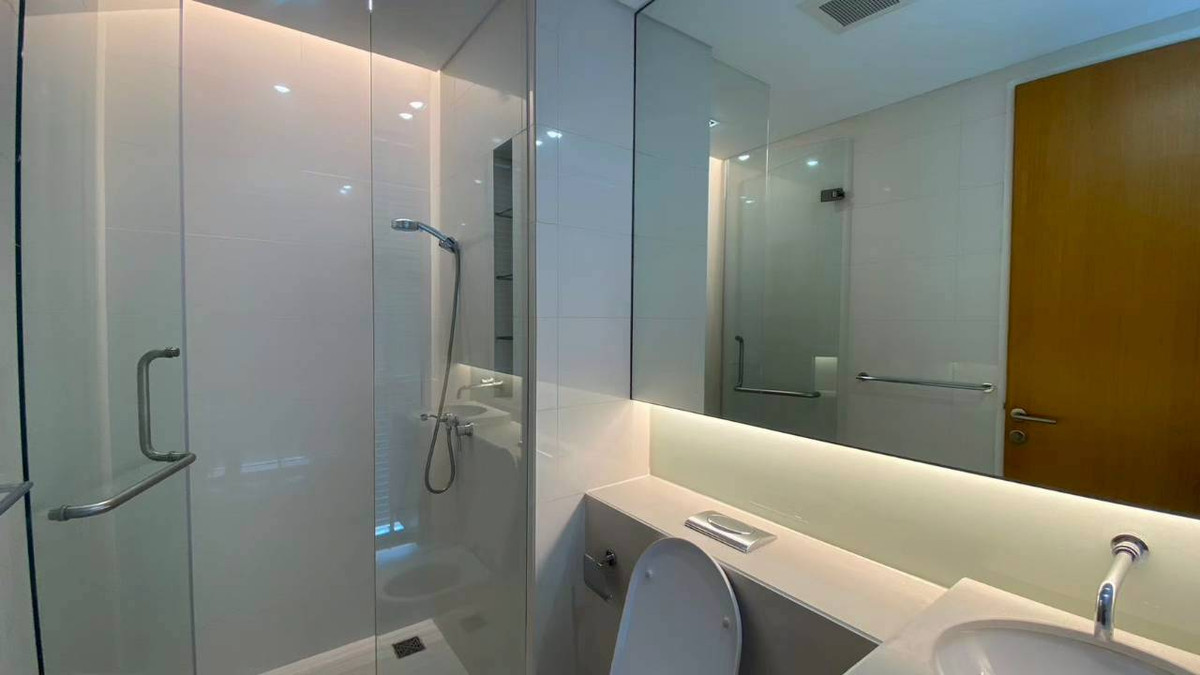 For RentCondoSukhumvit, Asoke, Thonglor : For rent 3 bedrooms, 3 bathrooms, Domus Condominium (Sukhumvit 18)