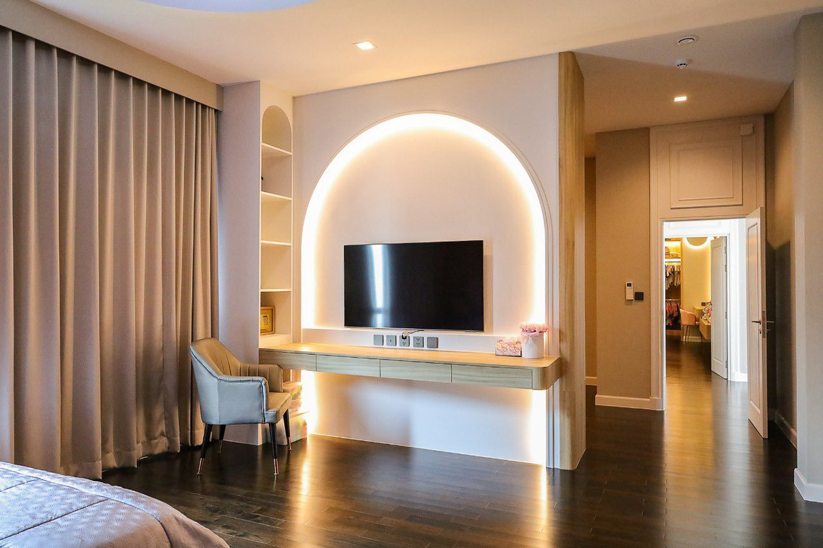 For SaleHouseLadkrabang, Suwannaphum Airport : Grand Bangkok Boulevard Krungthepkreetha / 5 Bedrooms (FOR SALE) BZD166