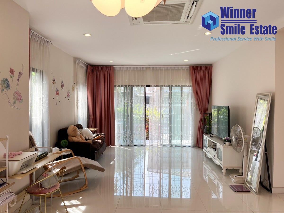 For RentHouseSamut Prakan,Samrong : Beautifully decorated detached house for rent in Passorn Bangna Wongwaen, located on Sukhumvit 2 Road, near Suvarnabhumi Airport.