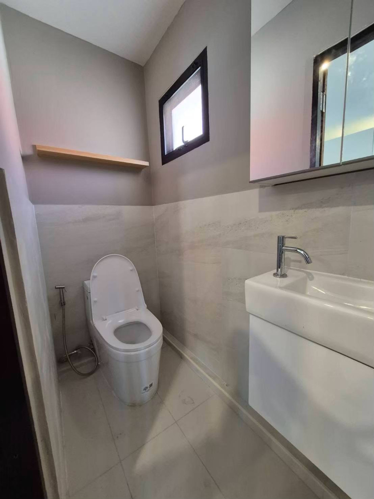 For RentHouseBangna, Bearing, Lasalle : For rent, renovated house, 96 sq m, 3 bedrooms, 4 bathrooms, 2-story detached house, Muang Kaeo 4, Soi Ratchawinit Bang Kaeo, Mega Bangna.