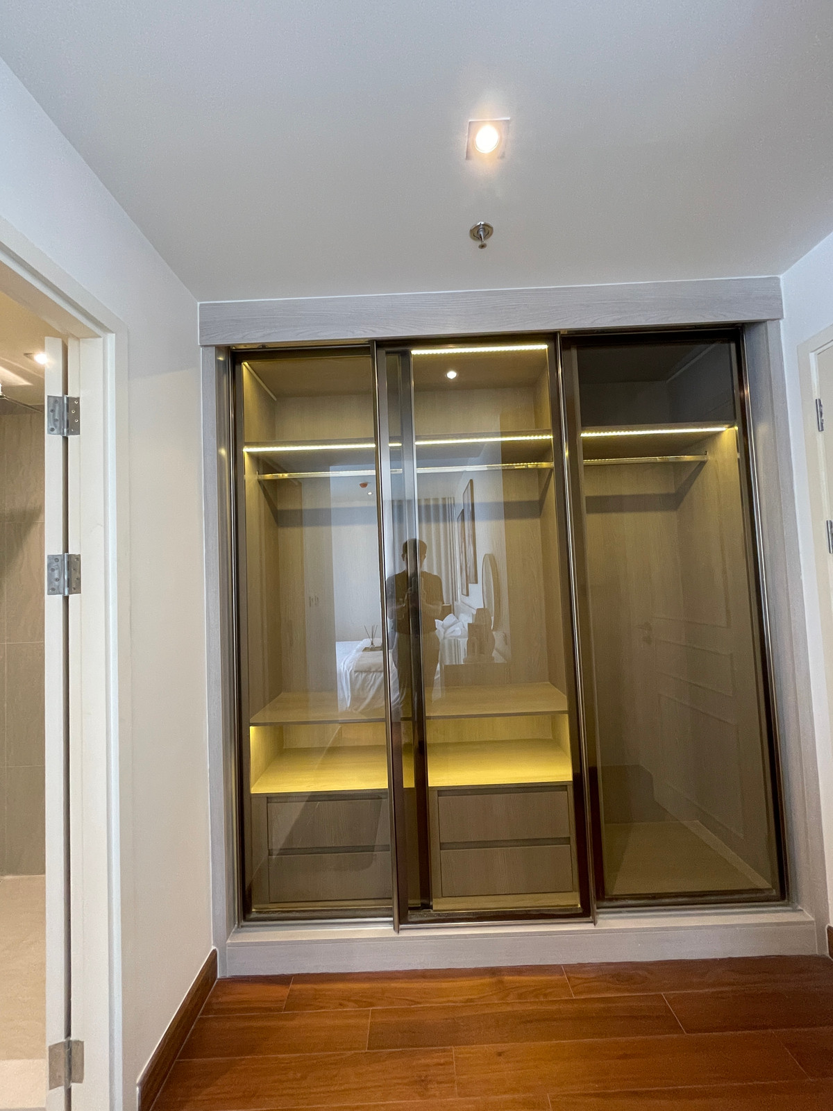 For SaleCondoSathorn, Narathiwat : [READY TO MOVE IN] Room dropped down! 2 bedrooms, fully furnished + electrical appliances, Altitude Symphony Charoenkrung | Only 400 m. to Shrewsbury, just carry your bags and move in! 2 Bed Unit, 11th floor, north direction, last room, best price, sold f