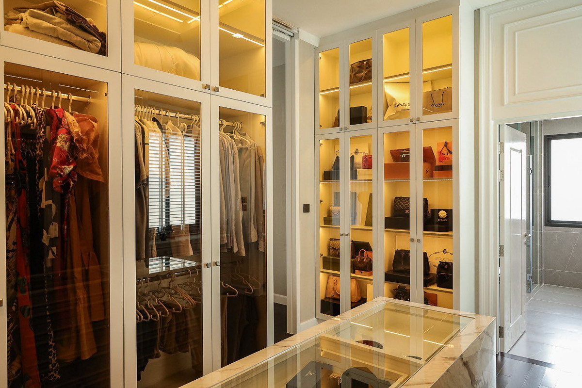 For RentHouseLadkrabang, Suwannaphum Airport : Grand Bangkok Boulevard Krungthepkreetha / 5 Bedrooms (FOR RENT) BZD166