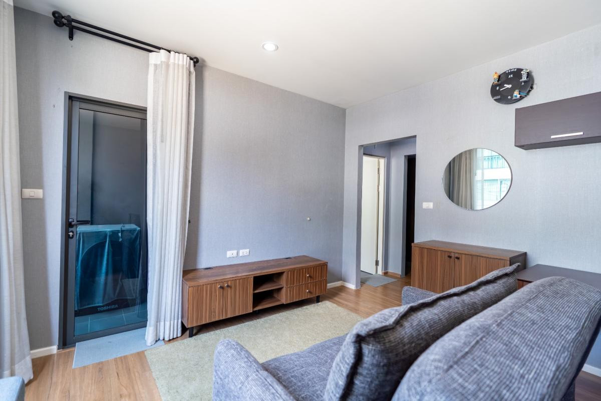 For RentTownhomePattanakan, Srinakarin : Single house for rent Baan Klang Muang The Edition Rama 9 - Krungthep Kreetha, near Big C, Kheha Romklao, only 7 minutes.