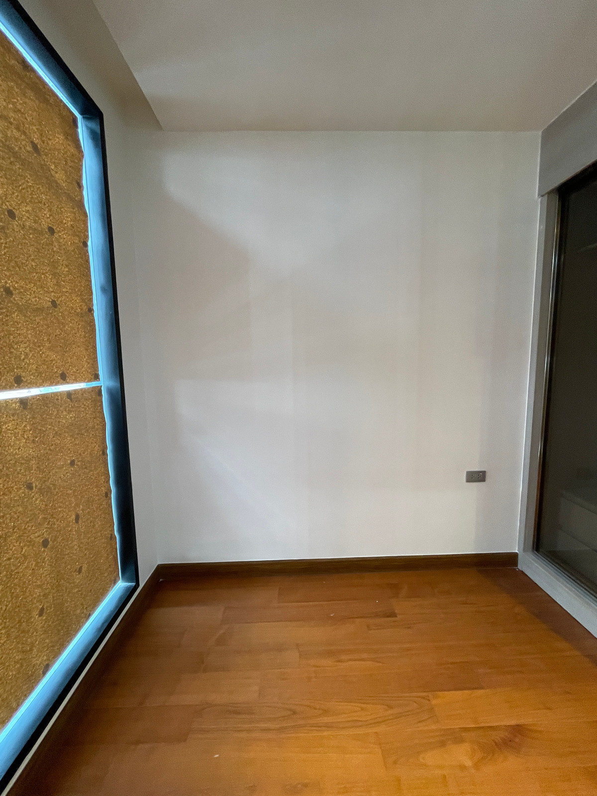 For SaleCondoSathorn, Narathiwat : [LAST UNIT - Beautiful view on the 15th floor] 2 Bed, wide width, Rare Item! Altitude Symphony Charoenkrung | near Shrewsbury, only 400 m. Unit 2 bedrooms, 2 bathrooms with the most perfect layout (Type C2) on the 15th floor, receiving a northeastern city