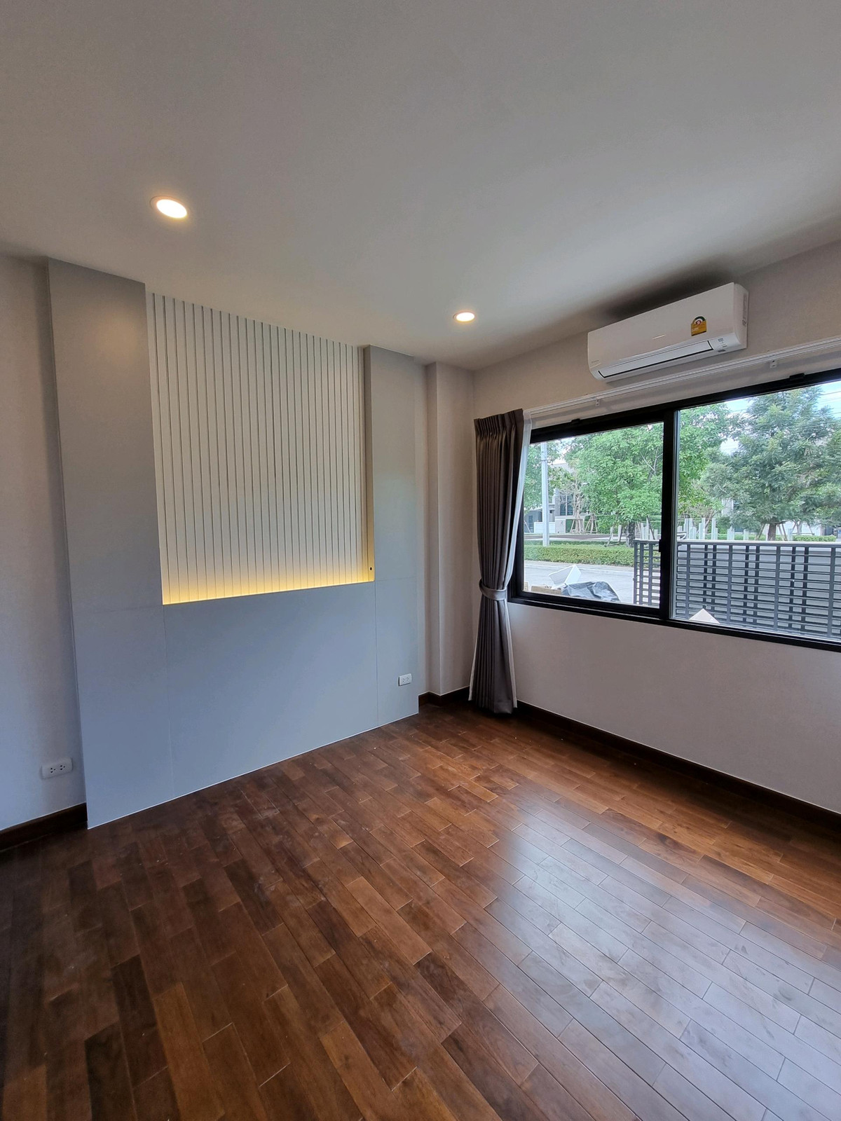 ขายบ้านปิ่นเกล้า จรัญสนิทวงศ์ : ขายบ้านเดี่ยวโครงการเดอะซิตี้ปิ่นเกล้าบรม ซ.บรมราชชนนี60 ขนาดที่ดิน105ตารางวา