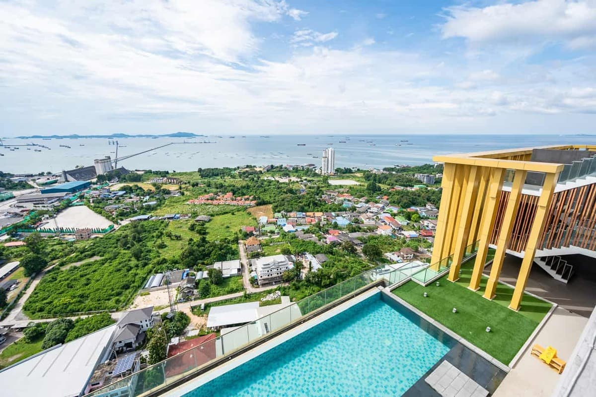 CondoSriracha Laem Chabang Ban Bueng : Condo for sale/rent, sea view + city and mountain view, high floor, KnightsBridge The Ocean Sriracha