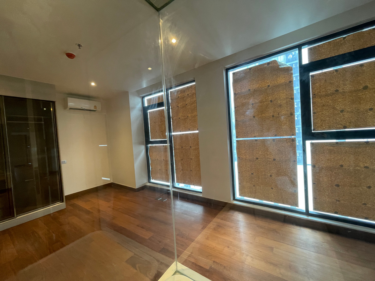 For SaleCondoSathorn, Narathiwat : [LAST UNIT - Beautiful view on the 15th floor] 2 Bed, wide width, Rare Item! Altitude Symphony Charoenkrung | near Shrewsbury, only 400 m. Unit 2 bedrooms, 2 bathrooms with the most perfect layout (Type C2) on the 15th floor, receiving a northeastern city