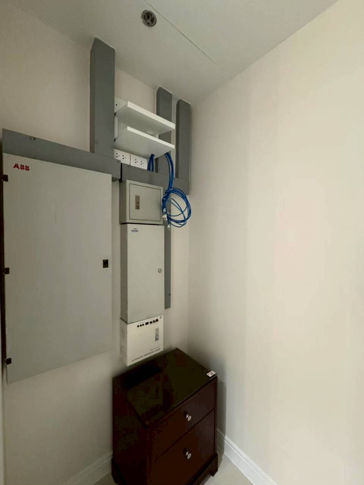 ให้เช่าคอนโดวิทยุ ชิดลม หลังสวน : เช่า 3 ห้องนอน 3 ห้องน้ำ แอทธินี เรสซิเด้นซ์