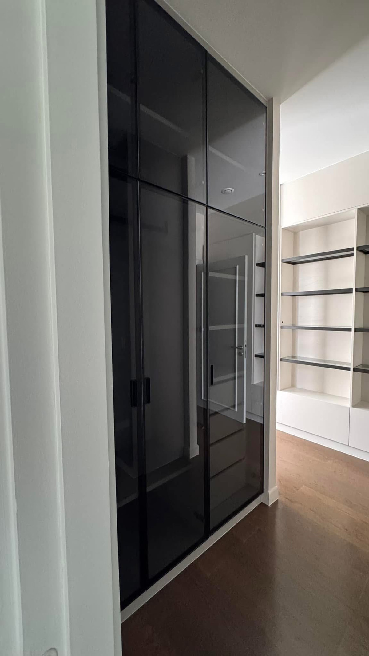 For RentHousePattanakan, Srinakarin : Malton Gates Krungthep Kreetha / 5 Bedrooms (FOR RENT) BZD165