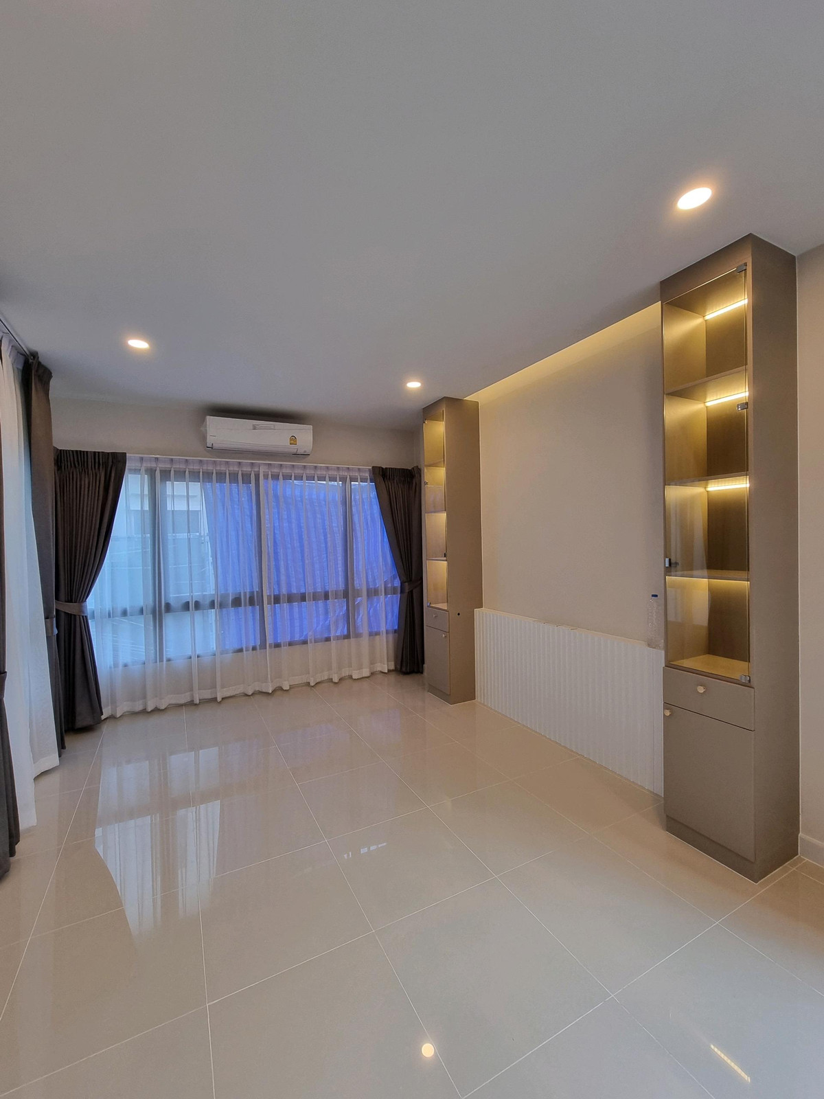 ขายบ้านปิ่นเกล้า จรัญสนิทวงศ์ : ขายบ้านเดี่ยวโครงการเดอะซิตี้ปิ่นเกล้าบรม ซ.บรมราชชนนี60 ขนาดที่ดิน105ตารางวา