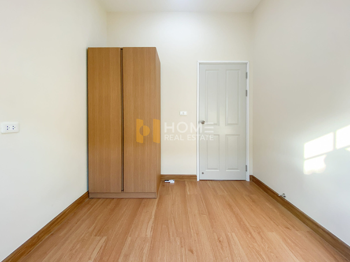 For SaleTownhomeThaphra, Talat Phlu, Wutthakat : Golden Town Sathorn / 4 bedrooms (for sale), Golden Town Sathorn / 4 Bedrooms (FOR SALE) BALL016