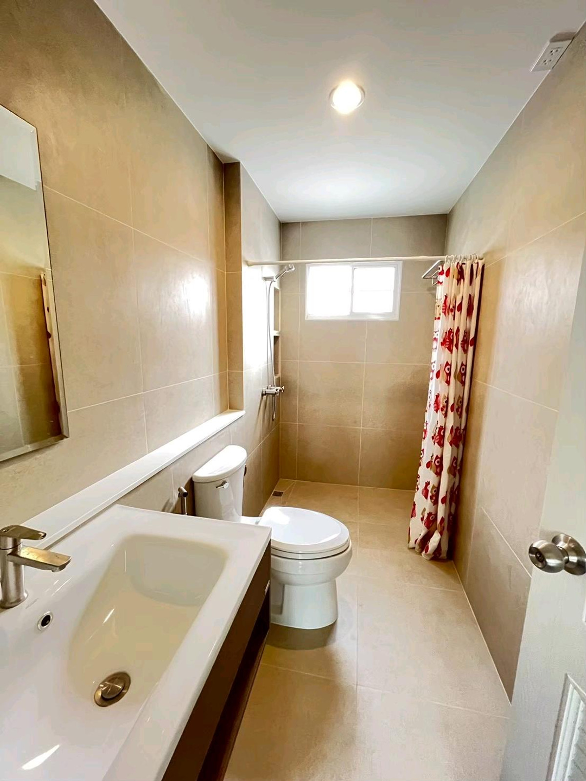 ให้เช่าพัฒนาการ ศรีนครินทร์ : บ้านเเฝดให้เช่า 60,000 บาท เดือน