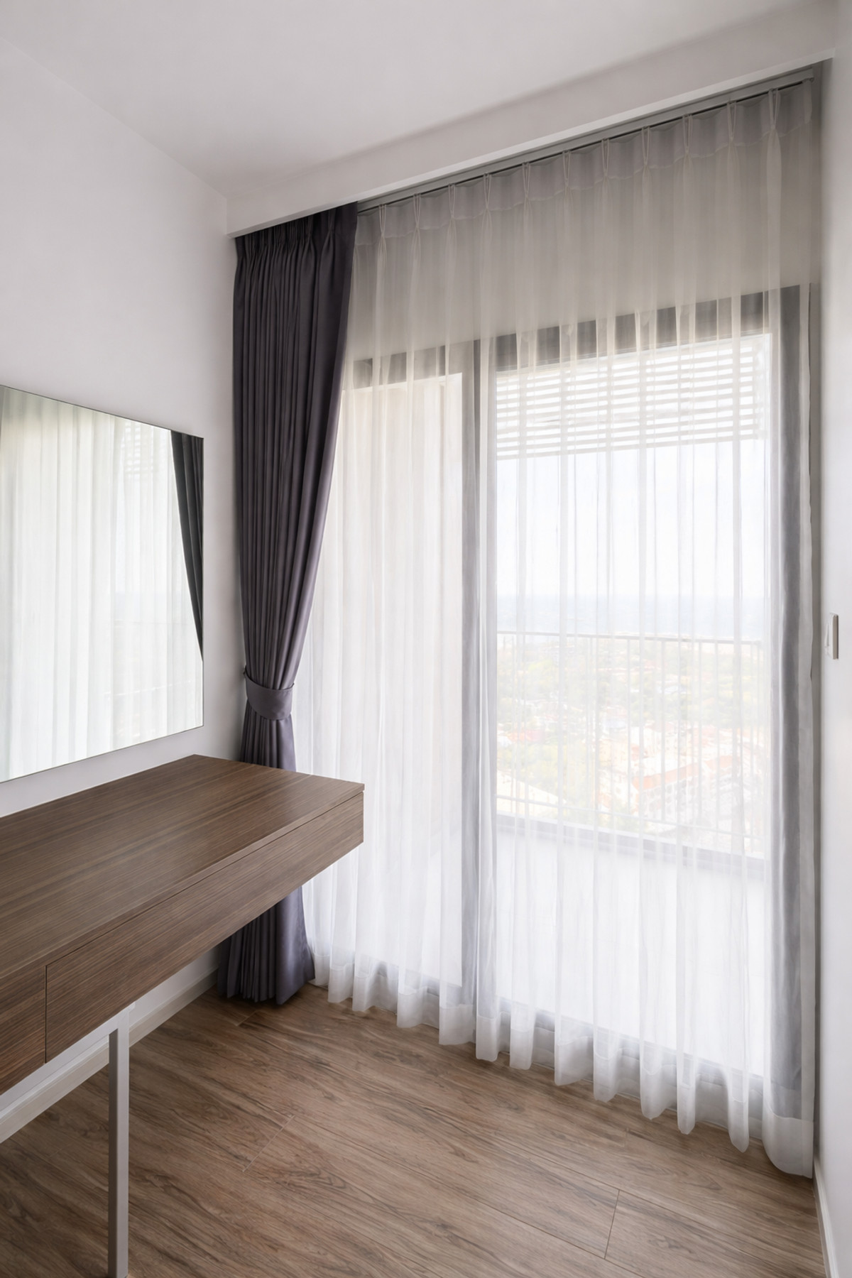 CondoSriracha Laem Chabang Ban Bueng : Condo for sale/rent, sea view + city and mountain view, high floor, KnightsBridge The Ocean Sriracha