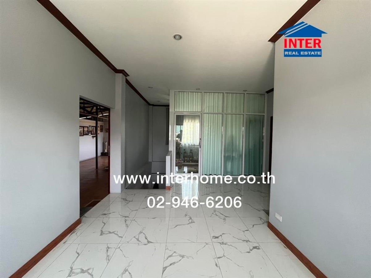 For SaleHousePathum Thani,Rangsit, Thammasat : Single house + land, 2 floors, 200 sq m. Single house + land. Soi Sawai Pracharat 14 Phra Ong Chao Sai Khlong 4 Road, Lam Luk Ka, Pathum Thani