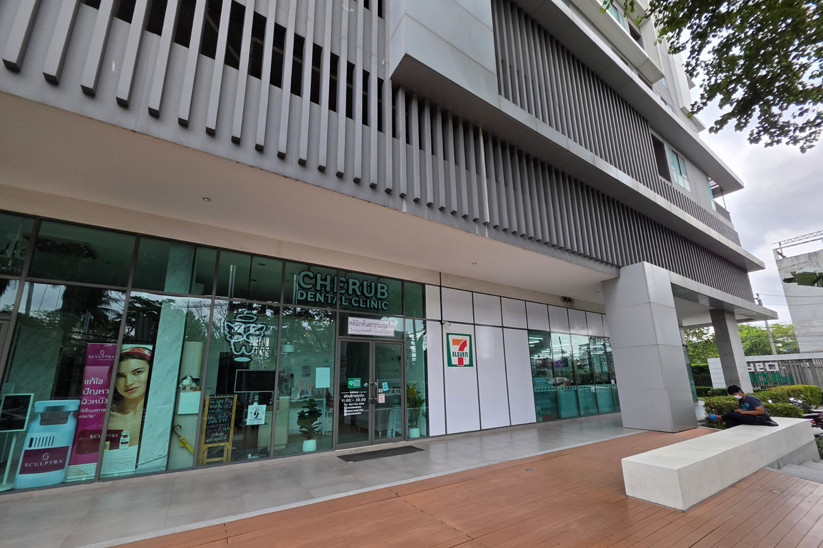 For SaleCondoPinklao, Charansanitwong : Condo for sale, corner room with tenant Next to Bang Khun Non BTS, near Siriraj.