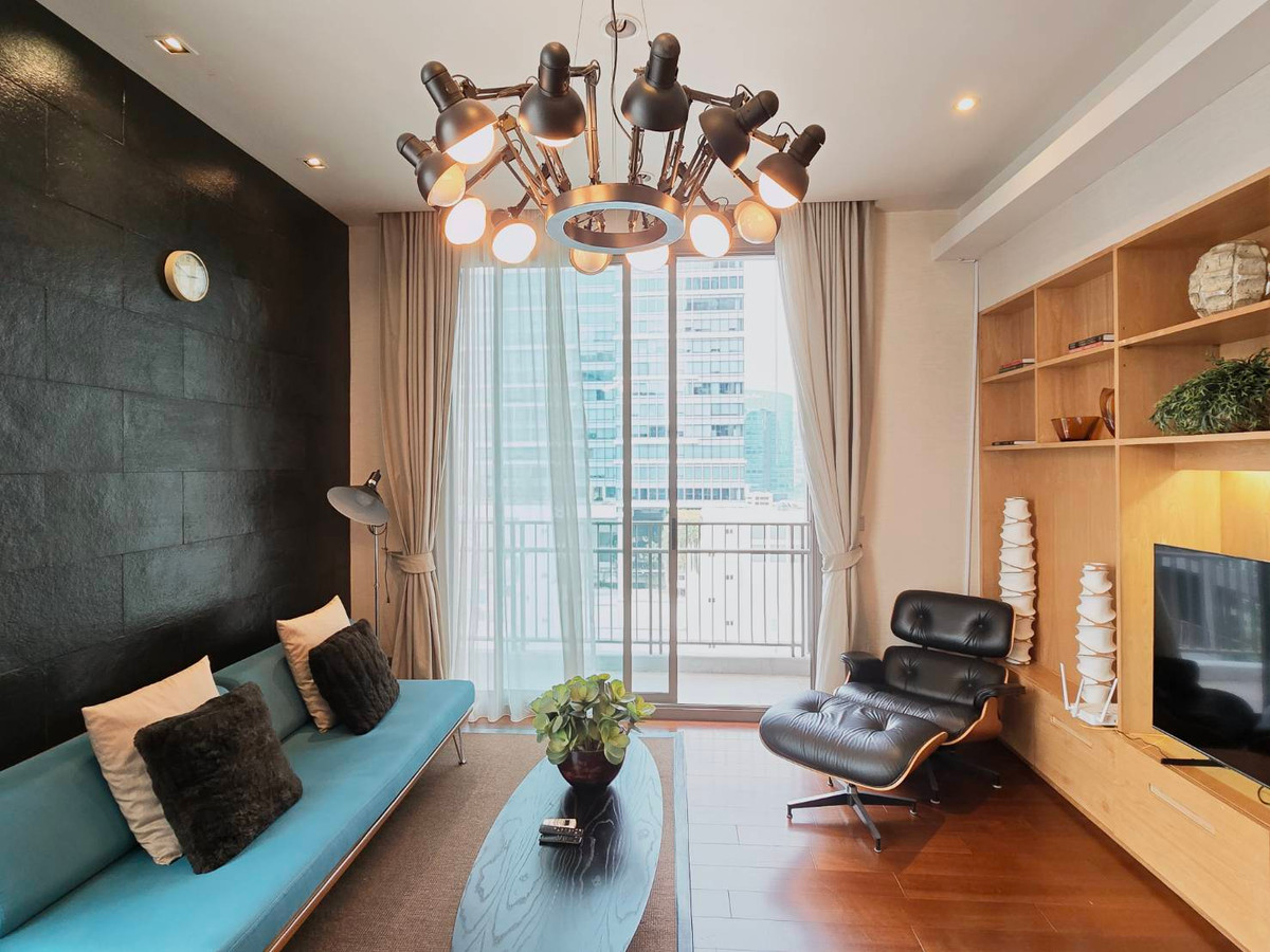 ขายคอนโดสุขุมวิท อโศก ทองหล่อ : Quattro by Sansiri / ห้องมุม Master Decoration by Sansiri ใกล้ BTS ทองหล่อ / 2 ห้องนอน 82 ตร.ม. โทร 0937890899