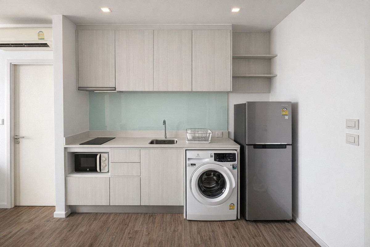 CondoSriracha Laem Chabang Ban Bueng : Condo for sale/rent, sea view + city and mountain view, high floor, KnightsBridge The Ocean Sriracha