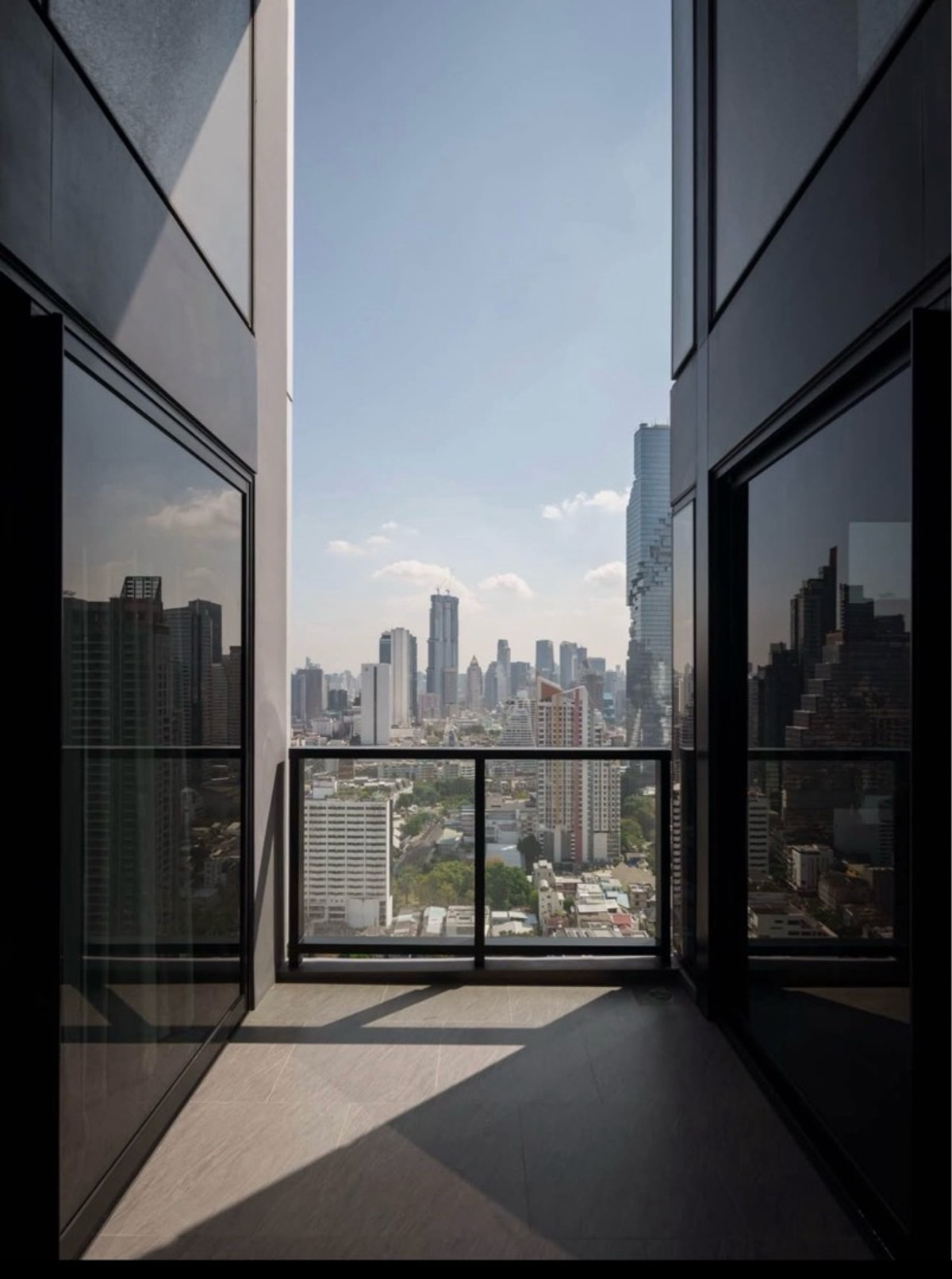 ให้เช่าคอนโดสีลม ศาลาแดง บางรัก : 📌Hot Deal🔥 The Lofts Silom‼️ 2b2b with 122 Sq.m. ฿140,000/month✅✨