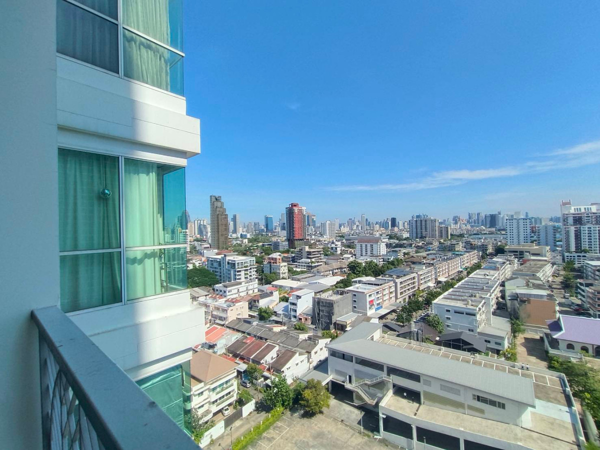 ขายคอนโดสาทร นราธิวาส : ขายคอนโด เดอะ คอมพลีท นราธิวาส  ห้องสวย ไซส์ใหญ่ ขายต่ำกว่าราคาตลาด!!