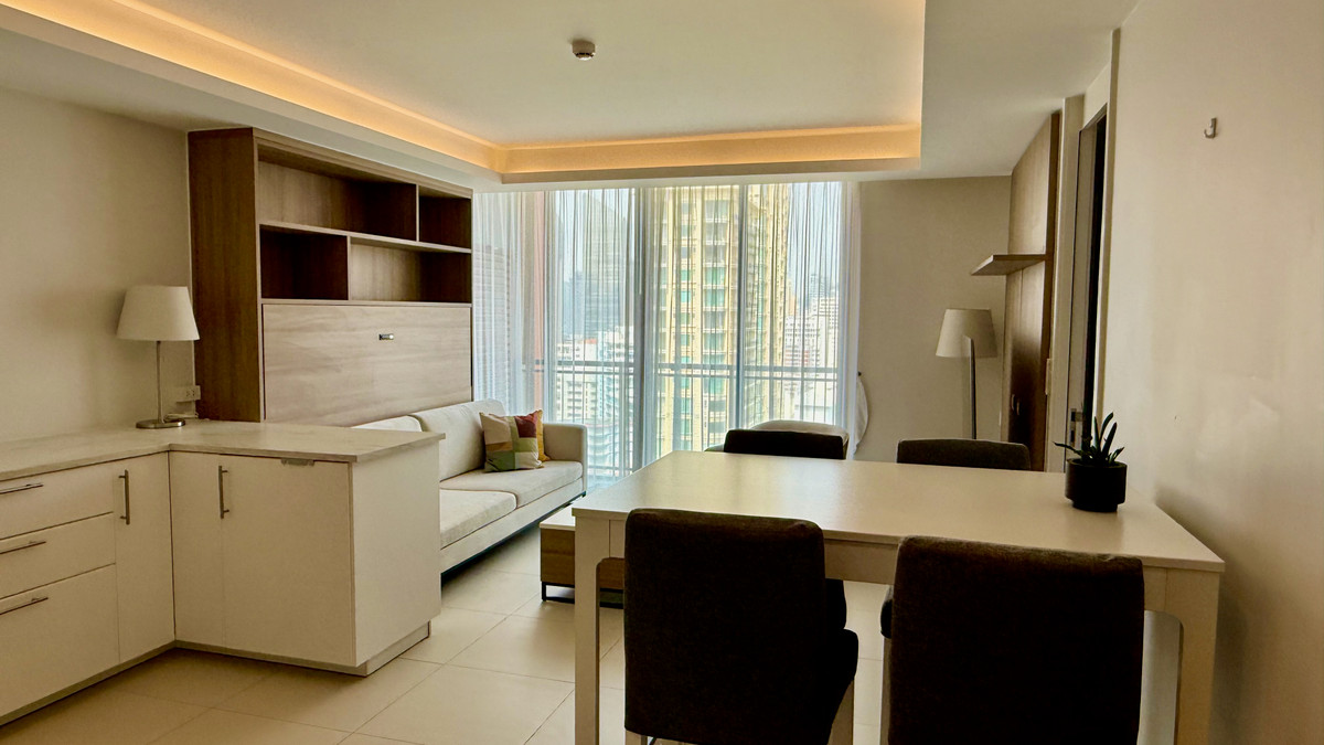 For RentCondoSukhumvit, Asoke, Thonglor : 🔥For Rent Now🔥 Circle Sukhumvit 31, 2-bedroom unit, stunning view, fully furnished, ready to move in. Near BTS Phrom Phong and MRT Asoke.