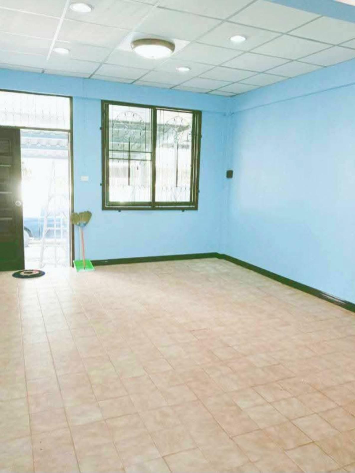 For SaleTownhomePattanakan, Srinakarin : For Sale Townhome Phattanakarn Soi 55, 57 , Suan Luang , Suan Luang , Bangkok , CX-147564