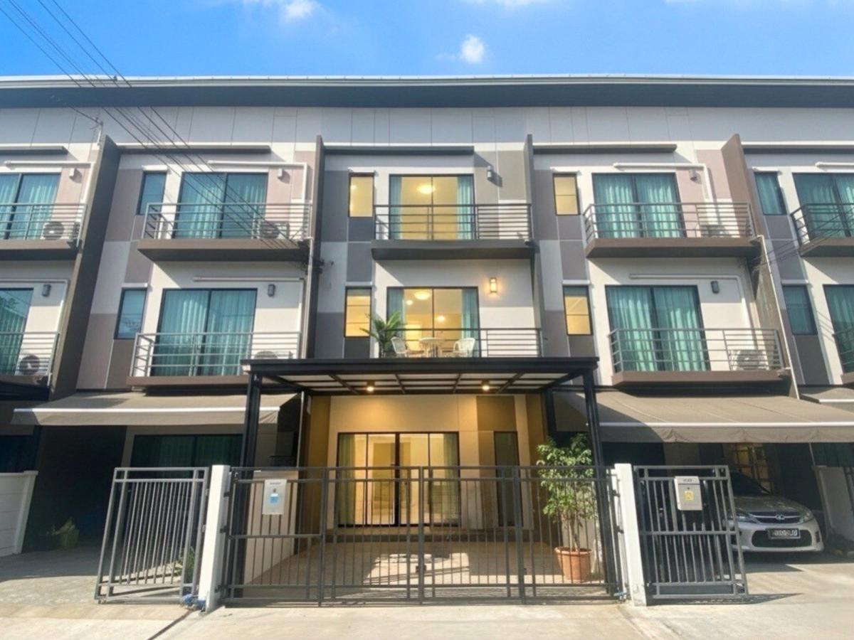 For SaleTownhomeKasetsart, Ratchayothin : For Sale Townhouse/Townhome  , Baan Klang Muang Phahonyothin 50 , Khlong Thanon , Sai Mai , Bangkok , CX-148568