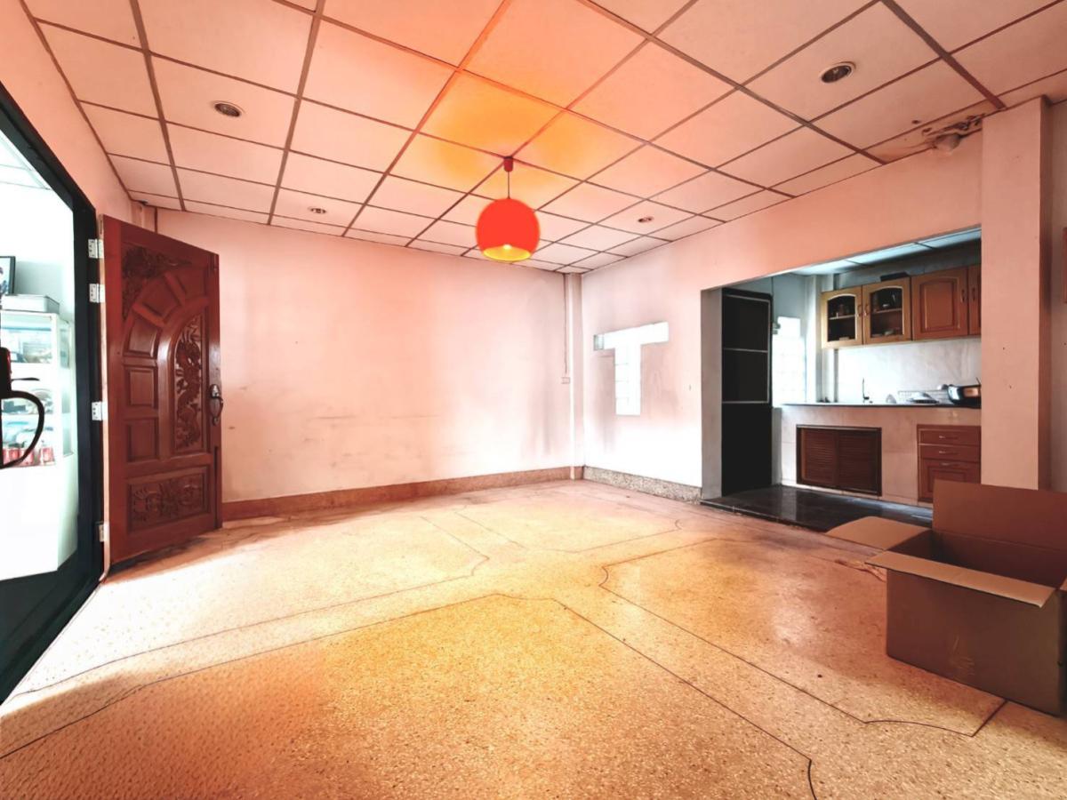 ขายทาวน์โฮมโชคชัย4 ลาดพร้าว71 : ขายขายบ้าน ทาวน์โฮม ลาดพร้าววังหิน8 (โชคชัย4) ลาดพร้าว เขต ลาดพร้าว กรุงเทพ CX-148327