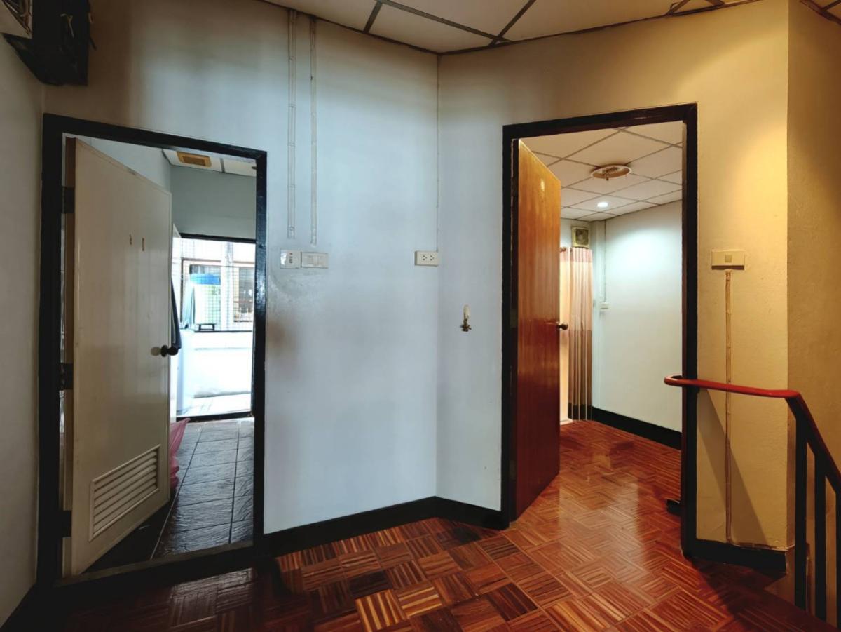 ขายทาวน์โฮมโชคชัย4 ลาดพร้าว71 : ขายขายบ้าน ทาวน์โฮม ลาดพร้าววังหิน8 (โชคชัย4) ลาดพร้าว เขต ลาดพร้าว กรุงเทพ CX-148327