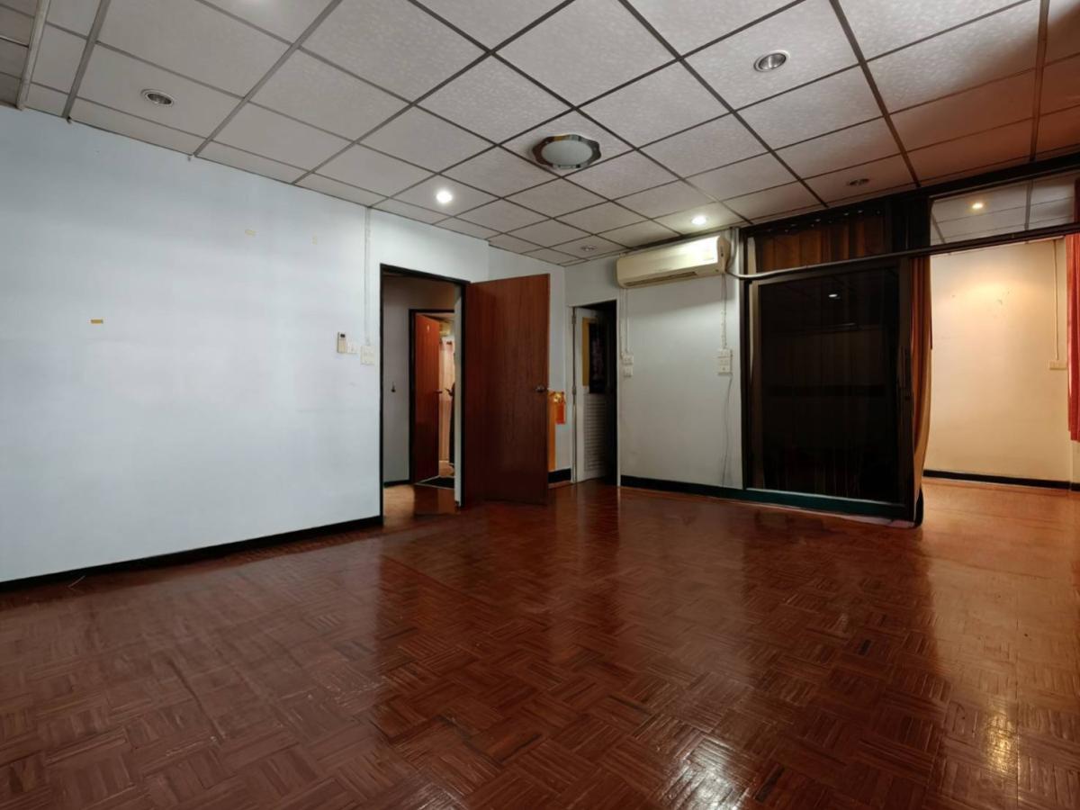 ขายทาวน์โฮมโชคชัย4 ลาดพร้าว71 : ขายขายบ้าน ทาวน์โฮม ลาดพร้าววังหิน8 (โชคชัย4) ลาดพร้าว เขต ลาดพร้าว กรุงเทพ CX-148327