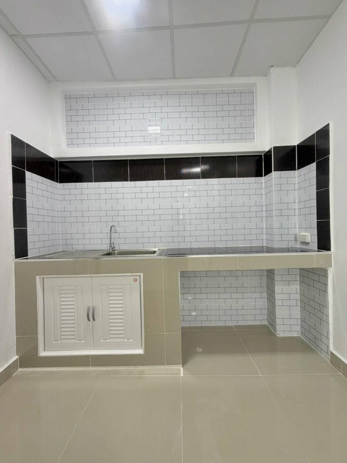 ขายทาวน์โฮมนนทบุรี บางใหญ่ บางบัวทอง : ขายอมาตย วิลล่า รีโนเวทใหม่ ท่าทราย เมืองนนทบุรี นนทบุรี CX-148990 (S)