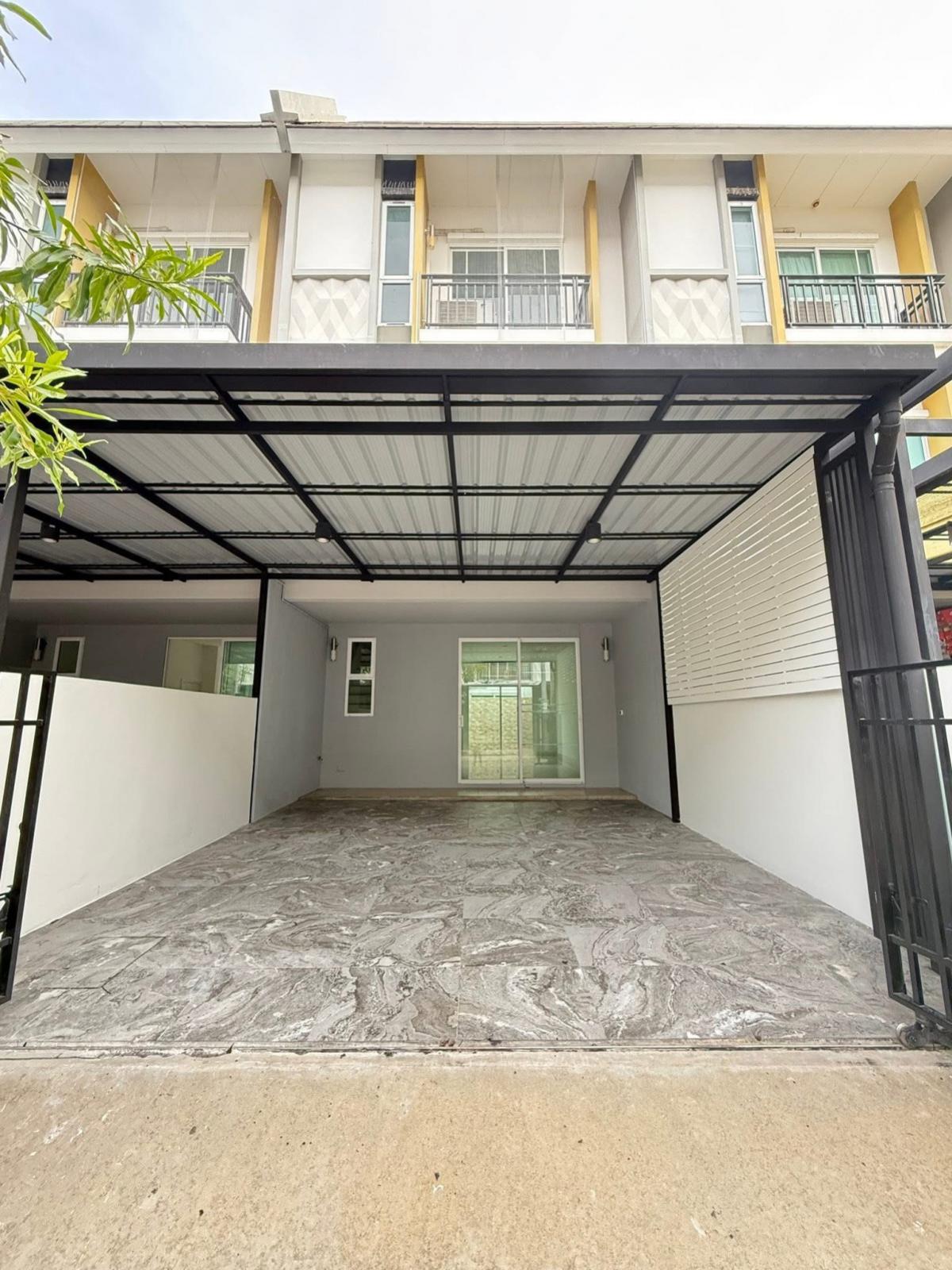 ขายทาวน์โฮมพระราม 5 ราชพฤกษ์ บางกรวย : ขายทาวน์เฮ้าส์/ทาวน์โฮม  ฟลอรา ติวานนท์ ตลาดขวัญ เมืองนนทบุรี นนทบุรี CX-149096