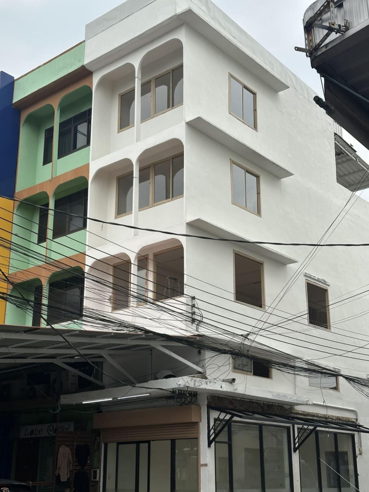 For SaleShop HouseKaset Nawamin,Ladplakao : For Sale 3-story commercial building, Nawamin 52, New Renovated, 208 sq.m. , Khlong Kum , Bung Kum , Bangkok , CX-149045