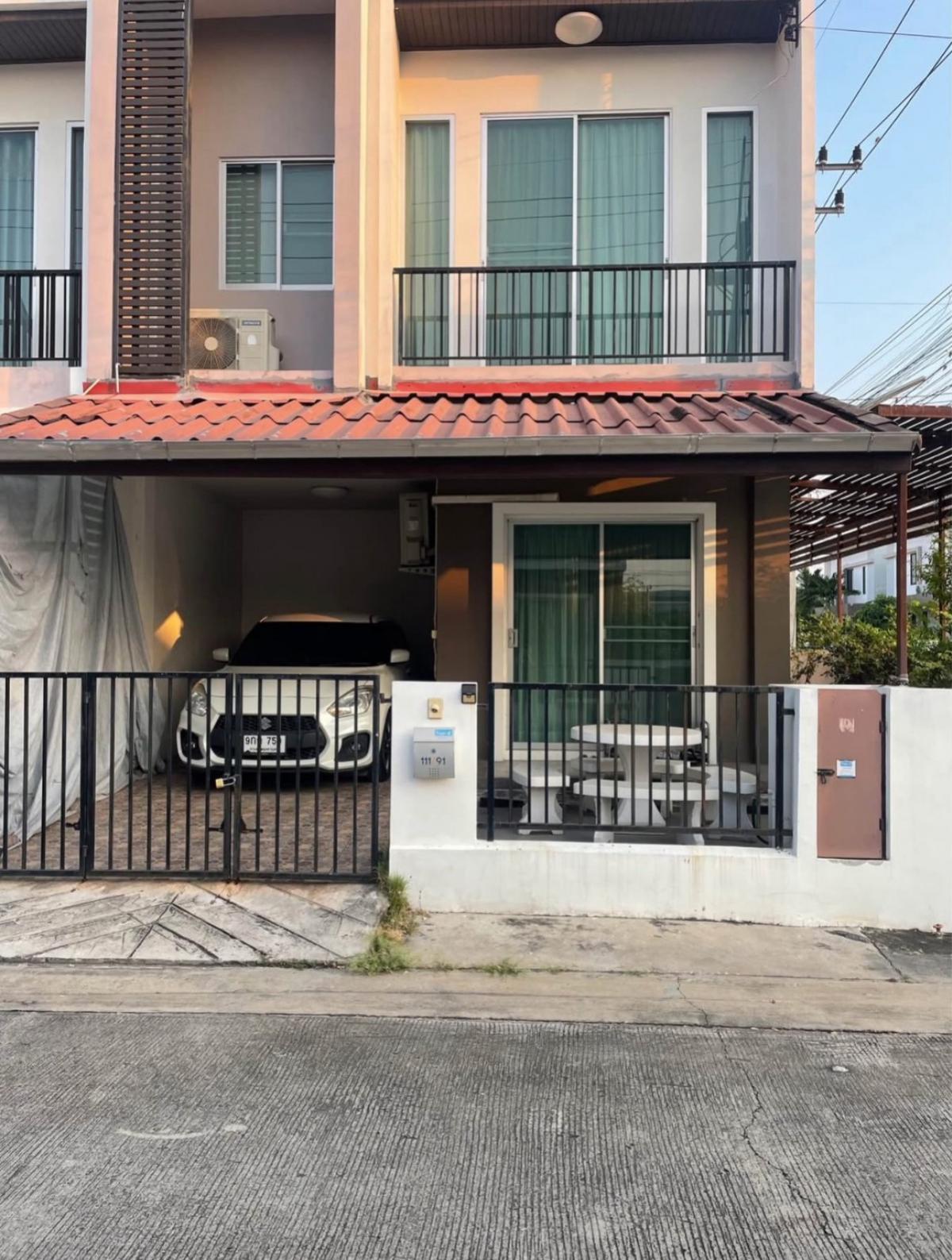 ขายทาวน์โฮมพระราม 2 บางขุนเทียน : ขายทาวน์เฮ้าส์/ทาวน์โฮม  หมู่บ้านดีบางโทรัด พระราม 2 ห้องมุม บางโทรัด เมืองสมุทรสาคร สมุทรสาคร CX-149040