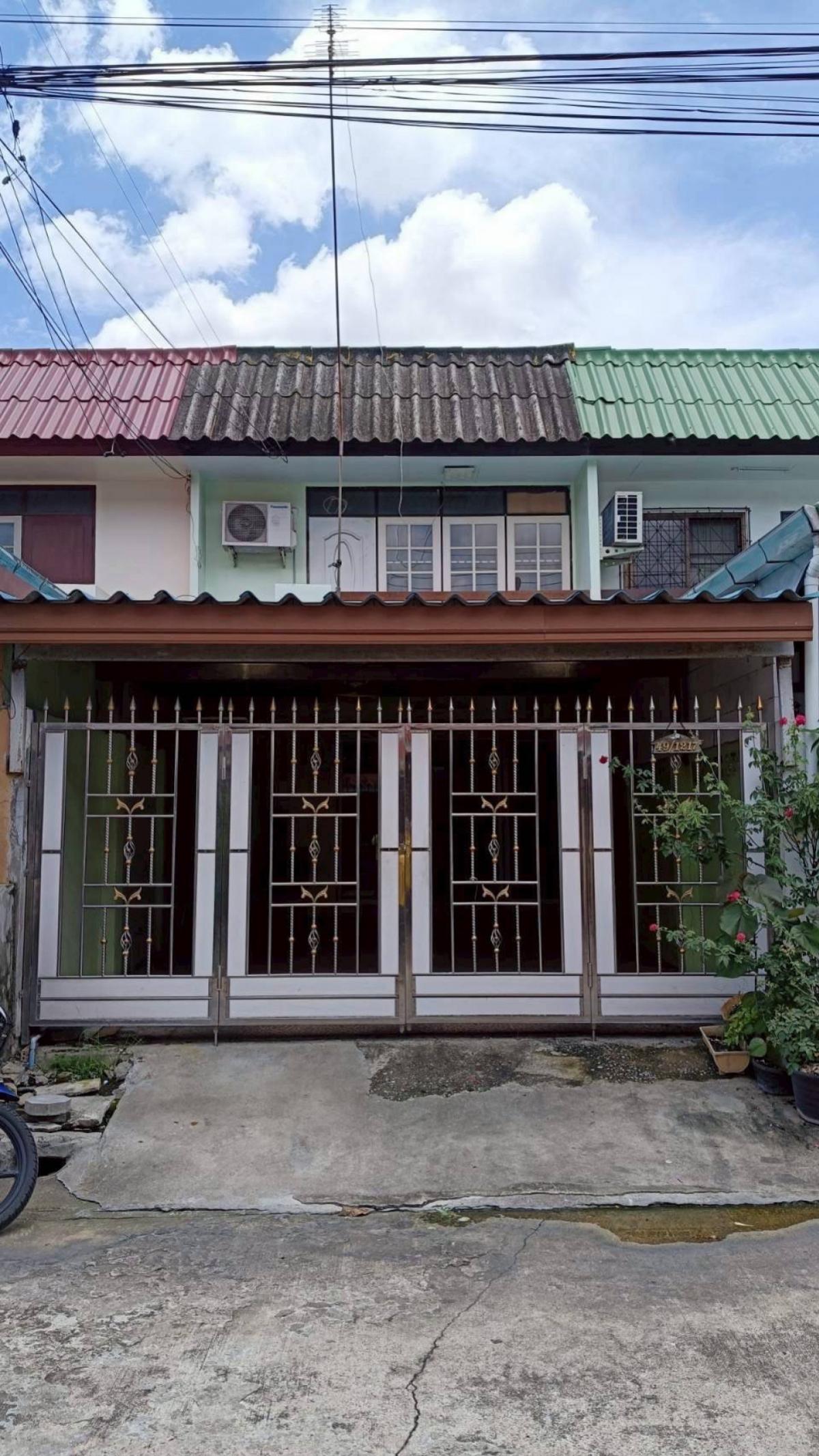 For SaleTownhomeChaengwatana, Muangthong : For Sale Townhouse/Townhome  , Moobaan Sawasdikarn Chaengwattana 34 , MRT-Muang Thong Thani , Bang Talat , Pak Kret , Bangkok , CX-148805