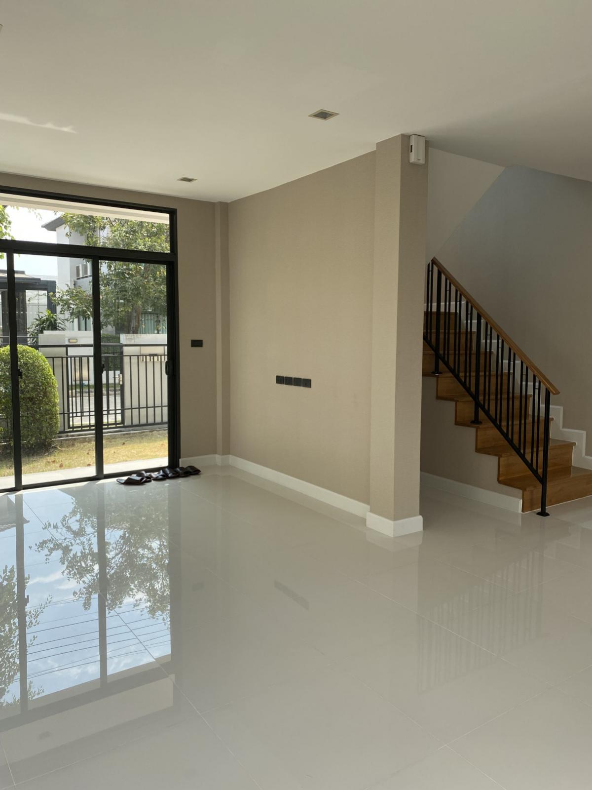 ขายบ้านเสรีไทย-นิด้า : ขายบ้าน  บางกอก บูเลอวาร์ด รามอินทรา-เสรีไทย คันนายาว เขต คันนายาว กรุงเทพ CX-148866