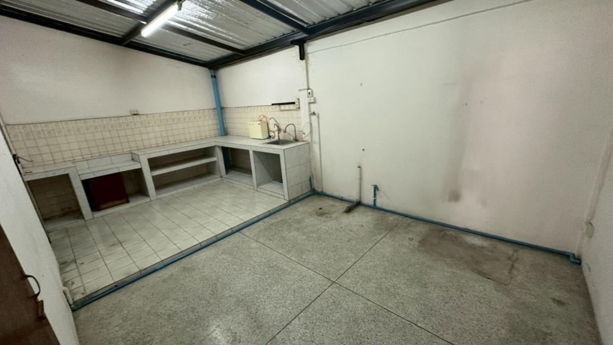 For SaleHouseChokchai 4, Ladprao 71, Ladprao 48, : For Sale Two-storey detached house in original condition, located in Soi Chok Chai 4, Yaek 46, Lat Phrao area, Bangkok. , Lat Phrao , Lat Phrao , Bangkok , CX-148794